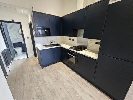 2 bedroom flat to rent - Photo 3