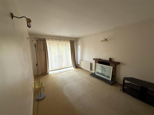 4 bedroom bungalow to rent - Photo 1