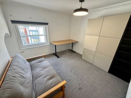 2 bedroom apartment to rent - Photo 5