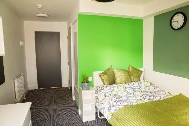 Premium Ensuite - Photo 1