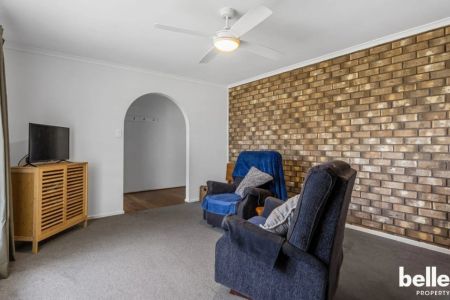 Spacious 4-Bed, 2-Bath Family Home on Large 950 m² Block at 8 Athens Terrace, Gawler East - Photo 4