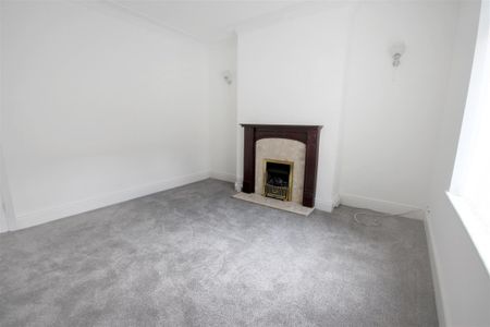 3 Bedroom House - Terraced To Let - Photo 3