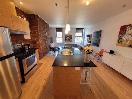 Superbe unité de condo offrant une chambre, complètement meublée. - Photo 3