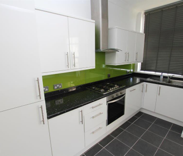 2 bedroom flat to rent - Photo 6