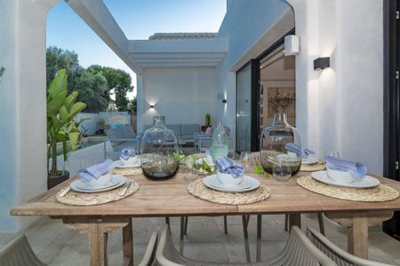 4 bedroom luxury Villa for rent in The Golden Mile, Marbella, Andalusia - Photo 4