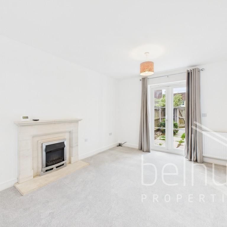 4 bedroom detached house to rent - Photo 1