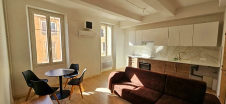 Location Appartement 2 pièces 47m² GONFARON 83590 - Photo 3