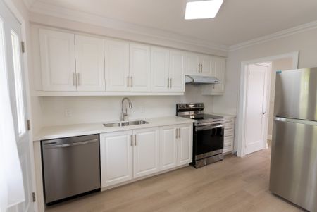 For Lease - 125 Clarence Street Unit# Main, Brampton, Ontario - Photo 2