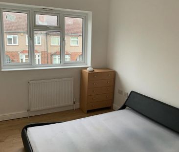 5 bedroom terraced house to rent - Photo 4