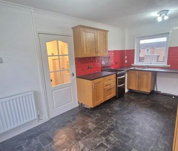 3 bedroom end of terrace house to rent - Photo 6