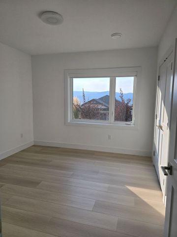 Executive 6 Bed Home in Tower Ranch - Photo 4