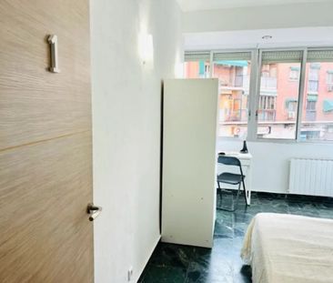 Calle Pascual Hermanos, Alcobendas, Community of Madrid 28100 - Photo 4