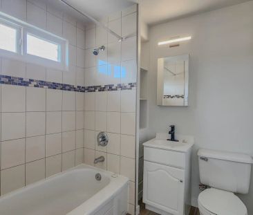 Garden Court — 2 Bedroom - Photo 3