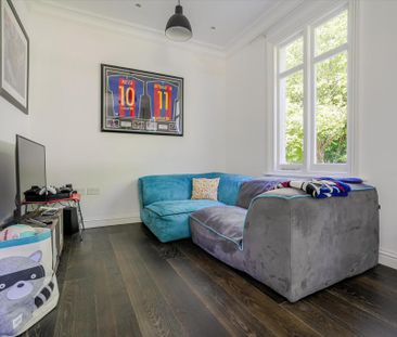 4 bedroom detached house to rent - Photo 4
