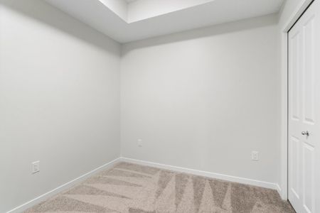 3106-33 Carringham Gate Nw - Photo 5