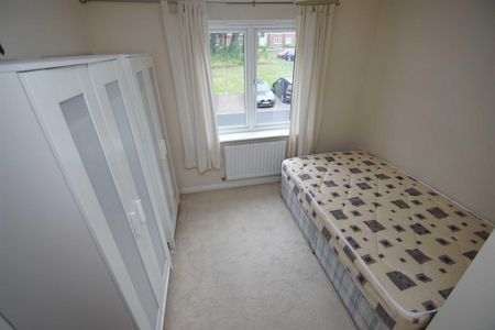 Holly Way, Leeds - Photo 5