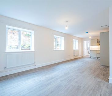 2 bed Ground Floor Flat for rent - Photo 6