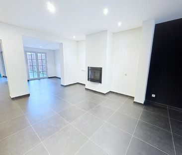 Prachtige en ruime woning in het centrum van Koekelare - Photo 3