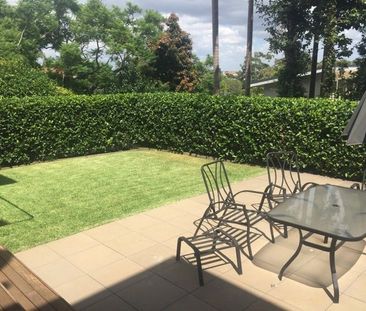 Art Deco in a convenient location - Photo 4