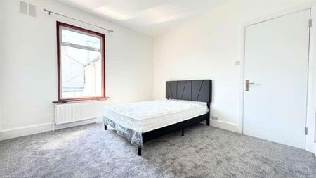 Conway Road, London, SE18 - Photo 5