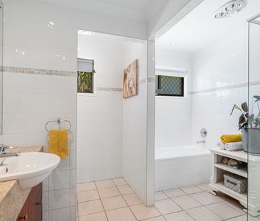 Fully Furnished Home in Mooloolaba! - Photo 6