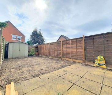 Kilross Road, Bedfont, TW14 - Photo 1