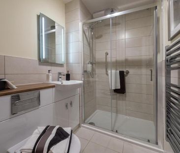 2 bedroom retirement property to rent - Photo 5