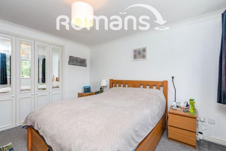 4 bedroom detached house to rent - Photo 4