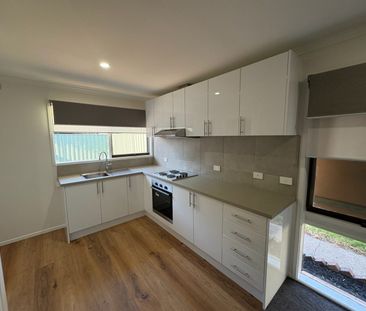 Newly Renovated! - Photo 4