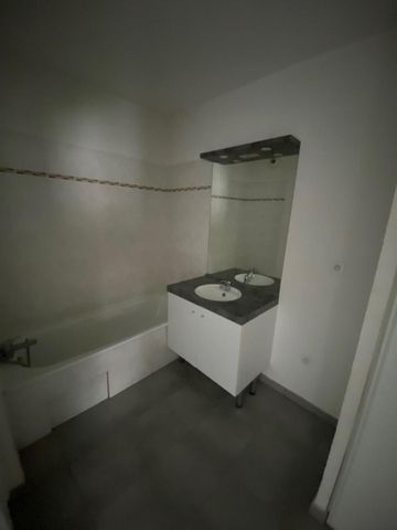 Location Appartement 1 pièce 29m² DECINES CHARPIEU 69150 - Photo 3