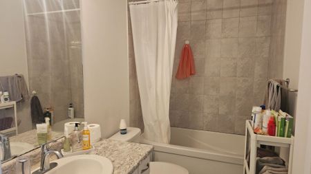 For Lease - 3 Sharp Drive, Hamilton, Ontario - Photo 2