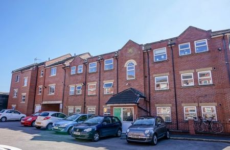 3 Bedrooms Headingley Rise - Photo 2