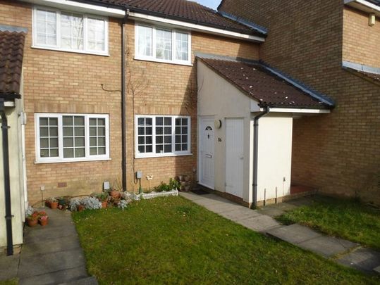 1 Bed Maisonette, Claverley Green, LU2 - Photo 1