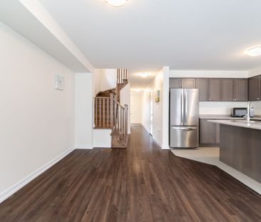 For Lease - 12 Pagebrook Crescent, Hamilton, Ontario - Photo 2