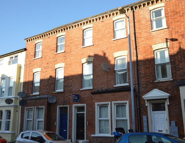 Flat 2-117 Wellesley Avenue, Belfast, BT9 6DH - Photo 1