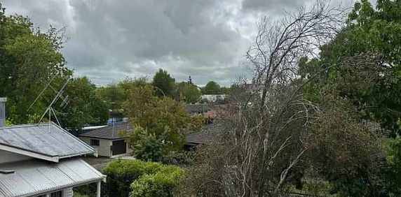 Sunny Apartment Hospital Location - Photo 2