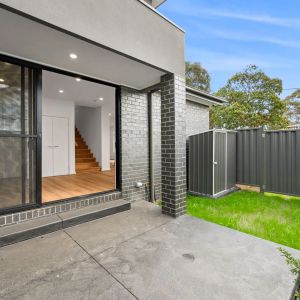 Stylish, Eco-Conscious Townhouse in an Unbeatable Location - Photo 2