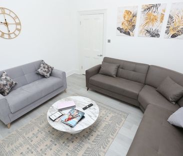 1 Bed Flat, Bonfield Road, SE13 - Photo 1