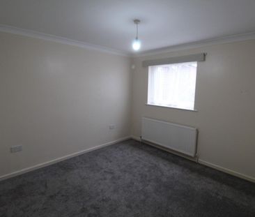 3 bedroom House To Let - Photo 6