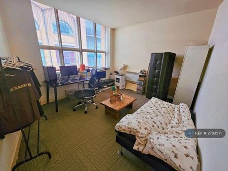 1 bedroom flat to rent - Photo 2