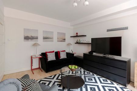 Endsleigh Court, Upper Woburn Place, Fitzrovia, London, WC1H - Photo 3