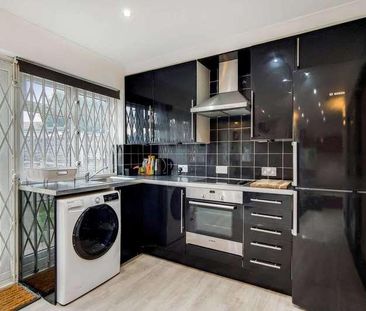 Salisbury Avenue, Barking, IG11 - Photo 5