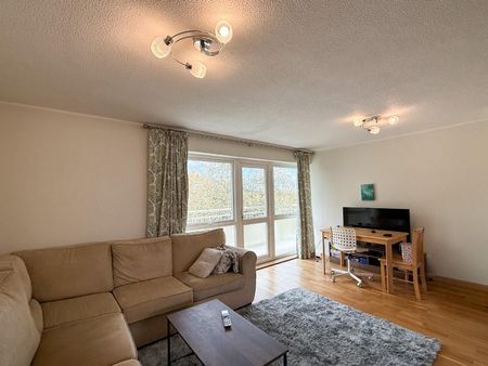 Bishops Court, Trumpington, Cambridge - Photo 2