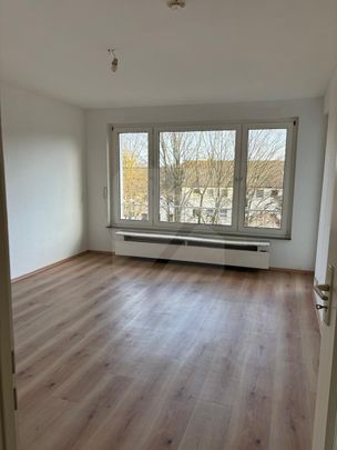 Lüdenscheid-Freisenberg: 2-Zimmer-Wohnung mit Balkon in ruhiger Lage - Photo 1