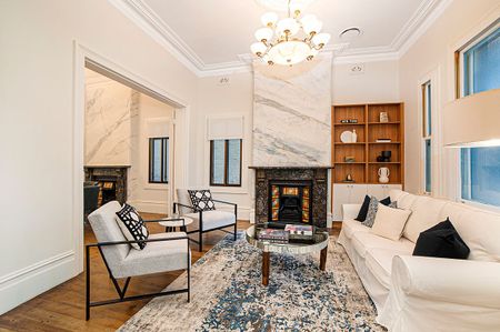 Stunning 4 bedroom, 4 bathroom executive residence | Ready For Your Immediate Enjoyment - Photo 3