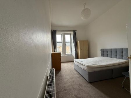 3 bedroom flat to rent - Photo 5