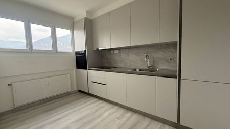 5.5 Zimmer, 117 m², 10. Stock - Photo 2