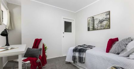 RENOVATED RIPPER! SAINT HELIERS - Photo 3