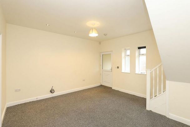 2 bedroom detached house to rent - Photo 1