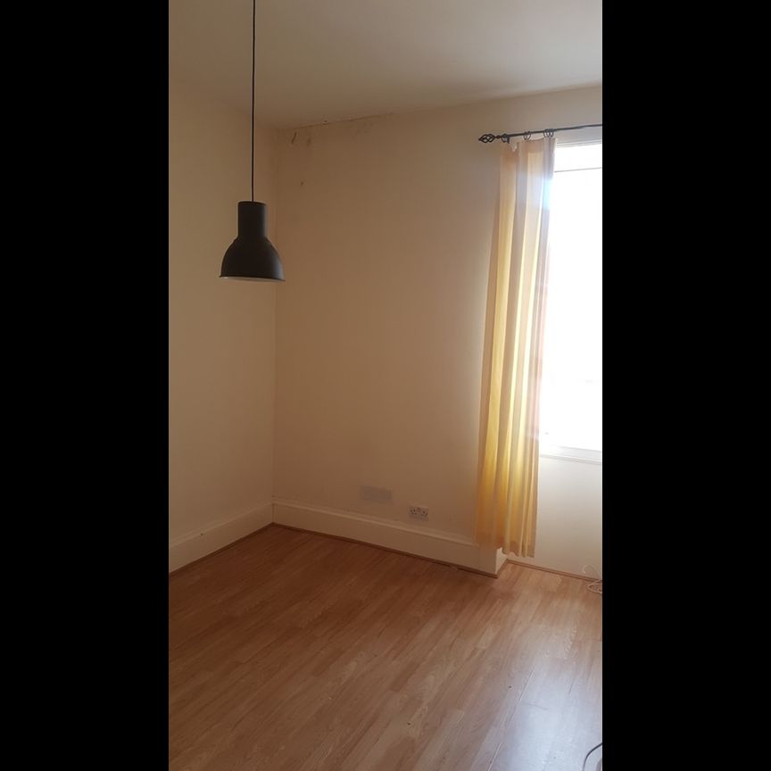 1 Bed Flat, Middleton Street, G51 - Photo 1